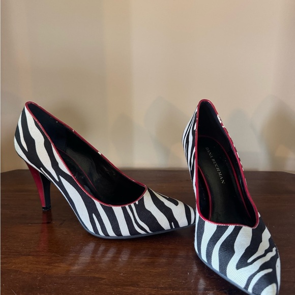 Dana Buchman Black and White Zebra Heels with Red Trim - Picture 1 of 6